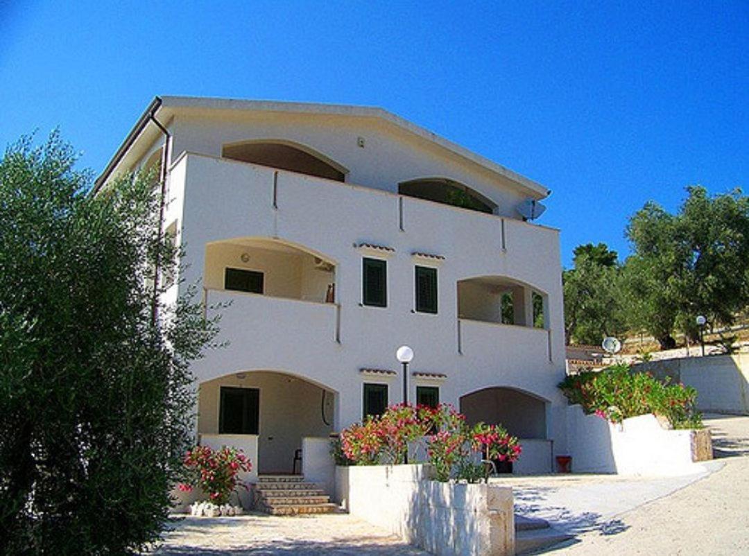 ויאסטה Villa Rinaldi Apartment מראה חיצוני תמונה